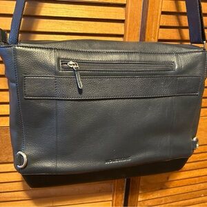 Moleskine Classic Slim Messenger Bag - Thumbnail 2